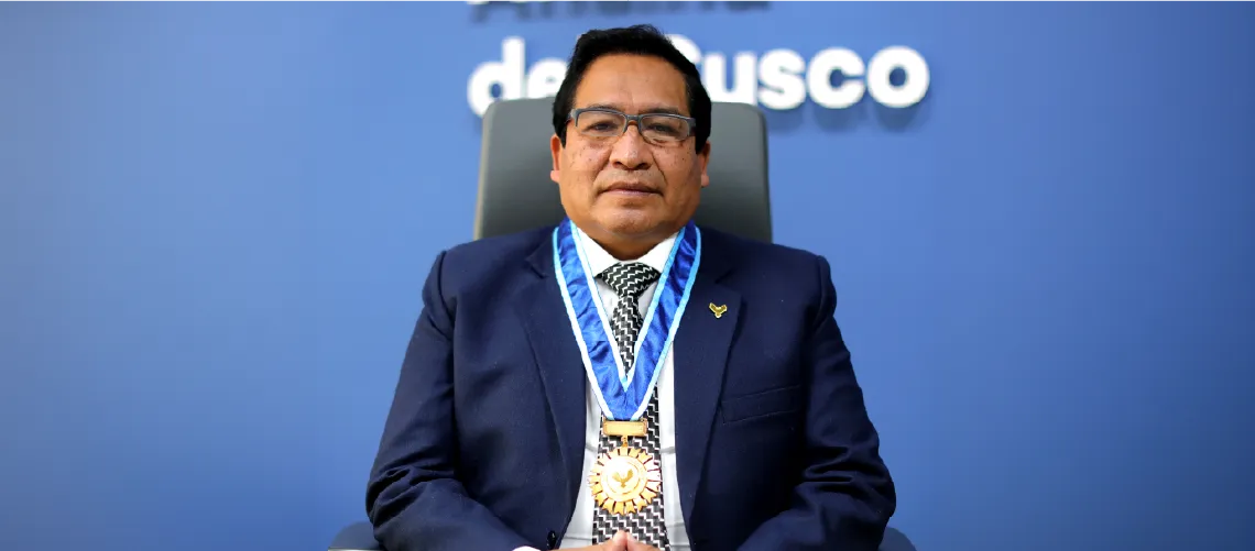 Dr. Lic. Fortunato Endara Mamani