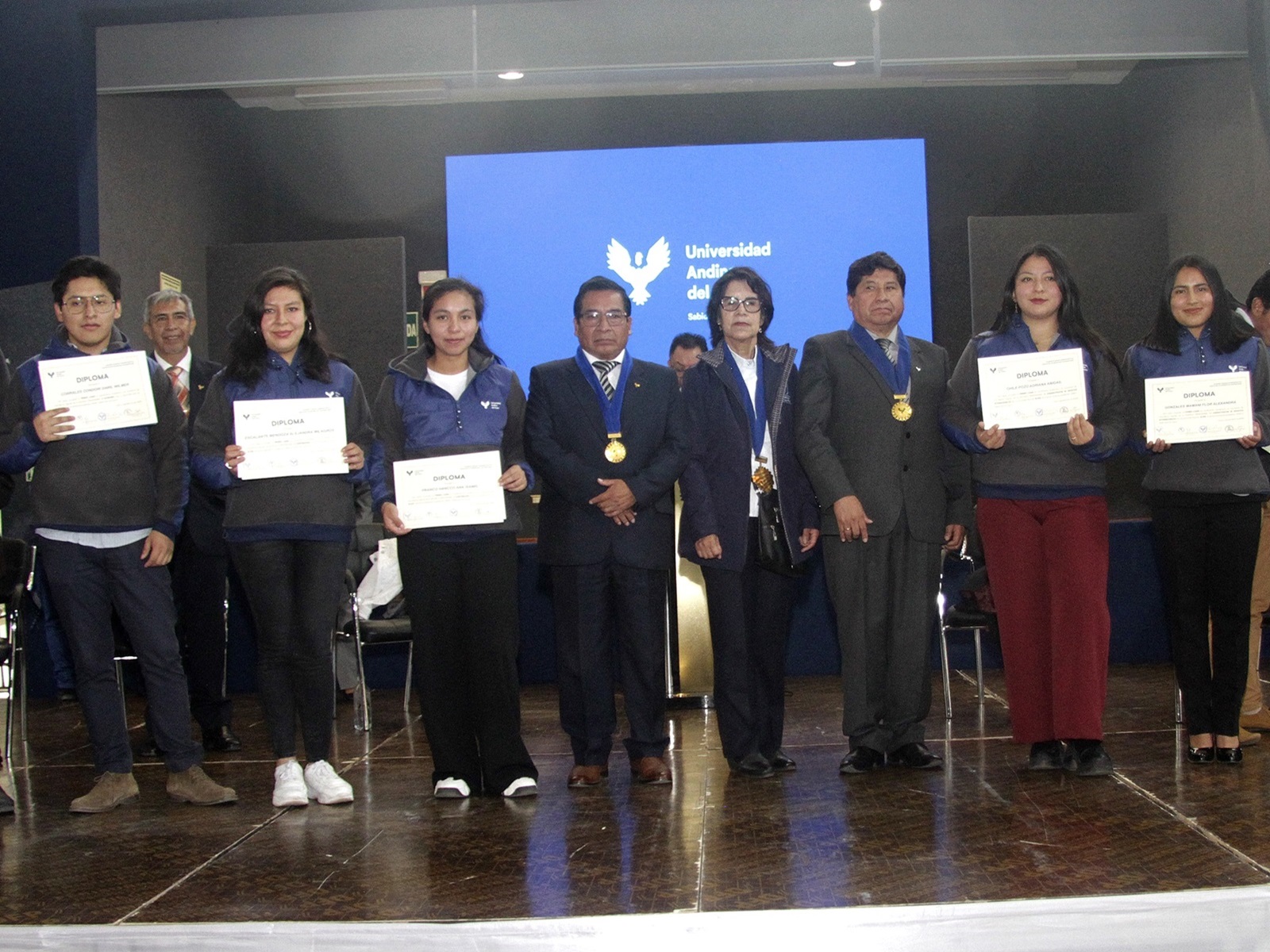 Premiación a los primeros puestos de la sede central