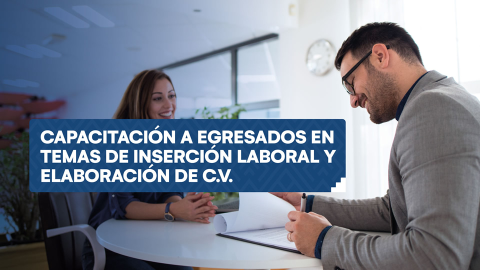 Capacitación a egresados de la Escuela Profesional de Obstetricia en temas de inserción laboral y elaboración de CV - UAndina