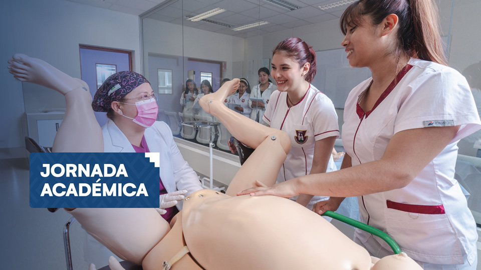Participa en la jornada académica de la Escuela Profesional de Obstetricia de la Universidad Andina del Cusco